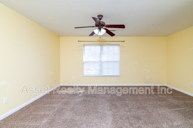 Foto del edificio - 1667 Maple View Way