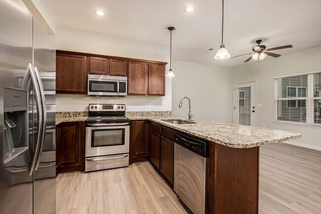 Foto del edificio - 6411 Darnell St