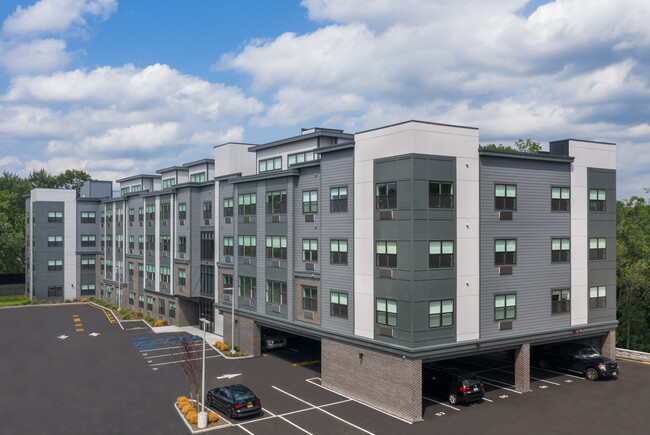 Foto del edificio - Bella at Bergenfield - New Construction