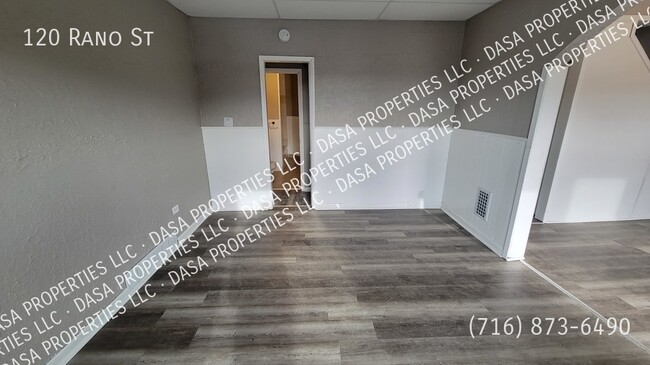 Building Photo - 120 Rano - 4 Bed / 1 Bath