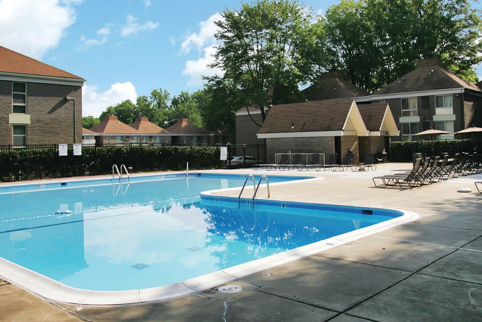 Middlebrooke Apartments & Townhomes Rentals Westminster, MD