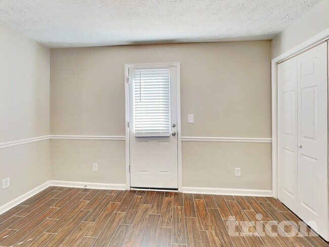 Building Photo - 1120 Patton Way