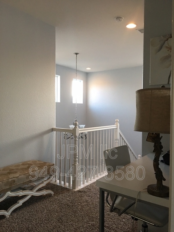 Building Photo - 2905 Show Jumper Ln