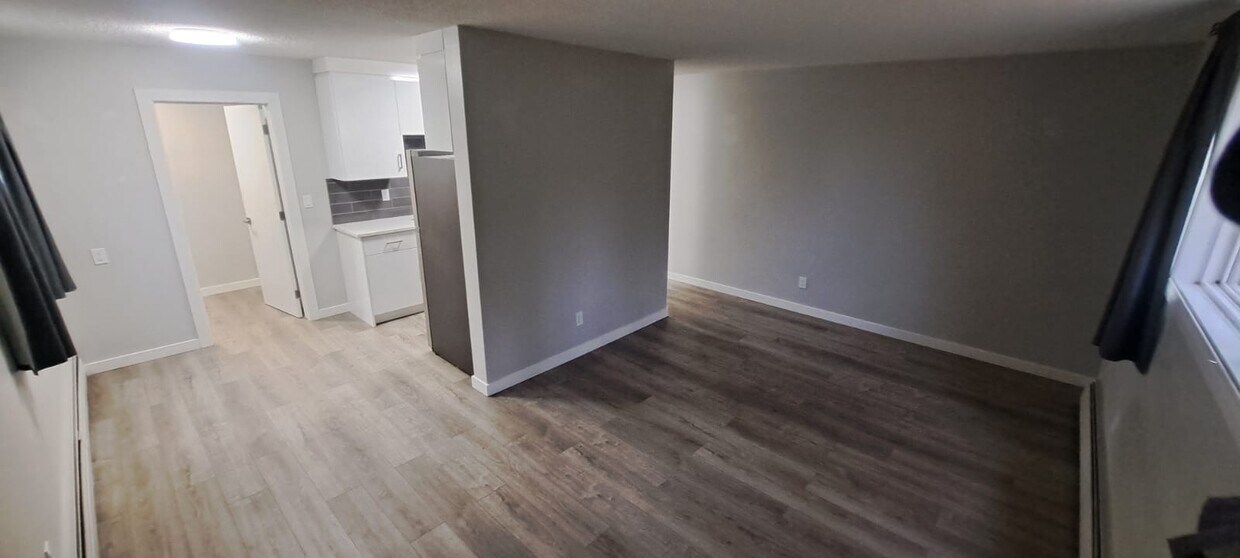 Primary Photo - 8303-100 100 St NW