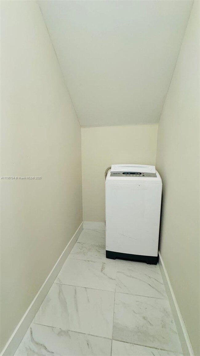 Foto del edificio - 25657 SW 144th Ave