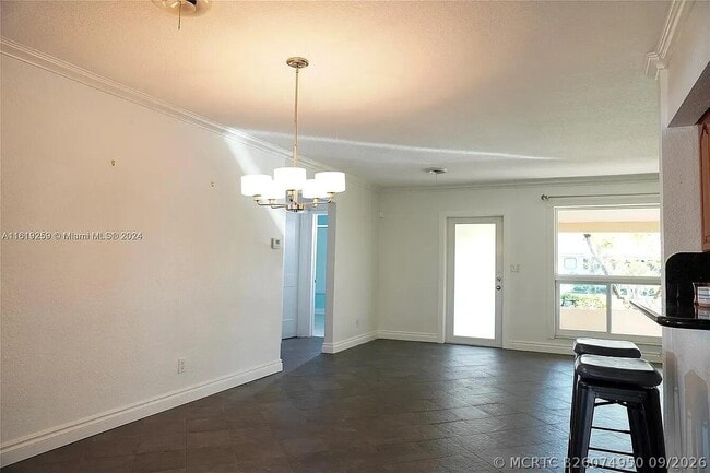 Foto del edificio - 4205 McKinley St