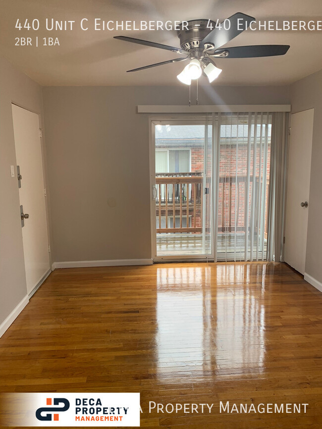 Building Photo - Two Bedroom Apartment