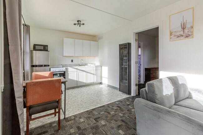 Foto del edificio - 3737 Sturgis Rd