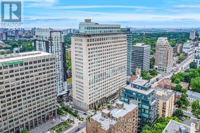 Photo du bâtiment - 405-111 ST CLAIR Ave