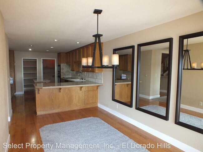 Building Photo - 3 br, 2 bath House - 3093 Cambridge Road