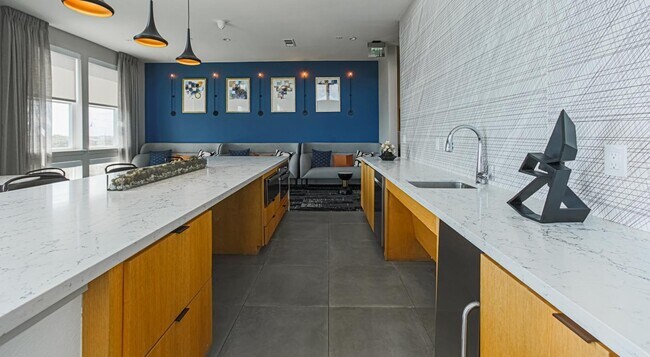 Building Photo - 9330 Main St