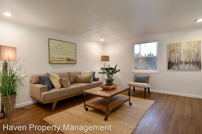 Building Photo - 2 br, 1 bath House - 5634 S Leo St Unit A