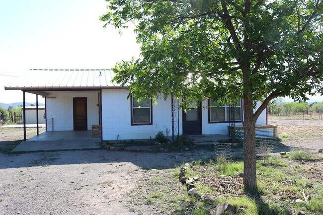 Foto del edificio - 410 Mountain View Rd