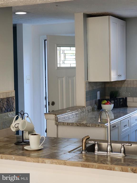 Foto del edificio - 8221 White Stone Ln