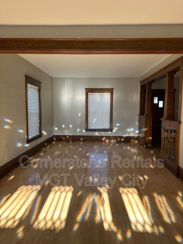 Foto del edificio - 141 6th St NW