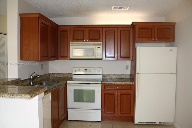 Foto del edificio - 11462 NW 43rd St