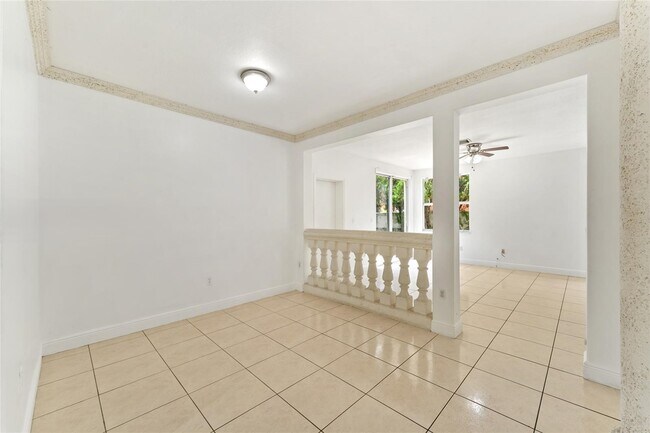 Building Photo - 10819 NW 51st Ln