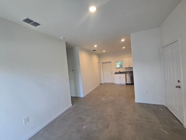 Building Photo - BRAND NEW 2/2/1 -SW LEHIGH ACRES