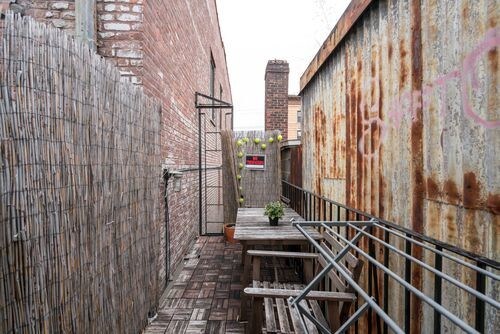 Building Photo - 238 Starr St