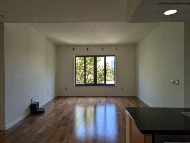 Foto del edificio - 88 Bush St