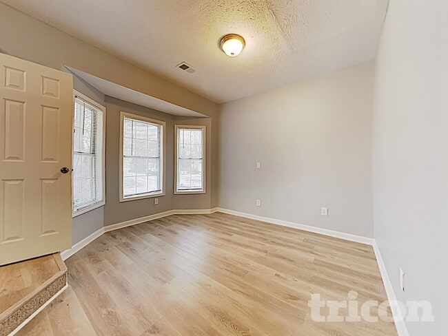 Building Photo - 5221 Oaktree Trail