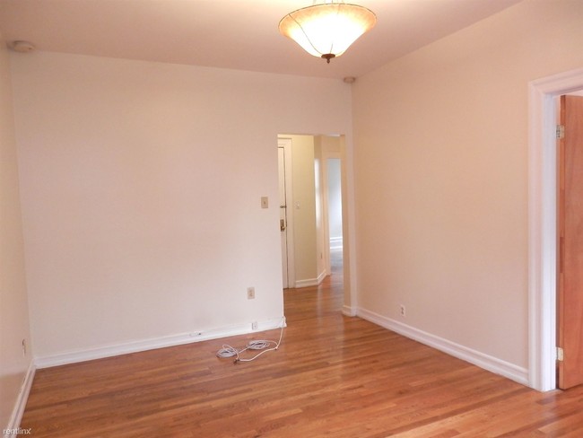 Building Photo - 610 W 142nd St