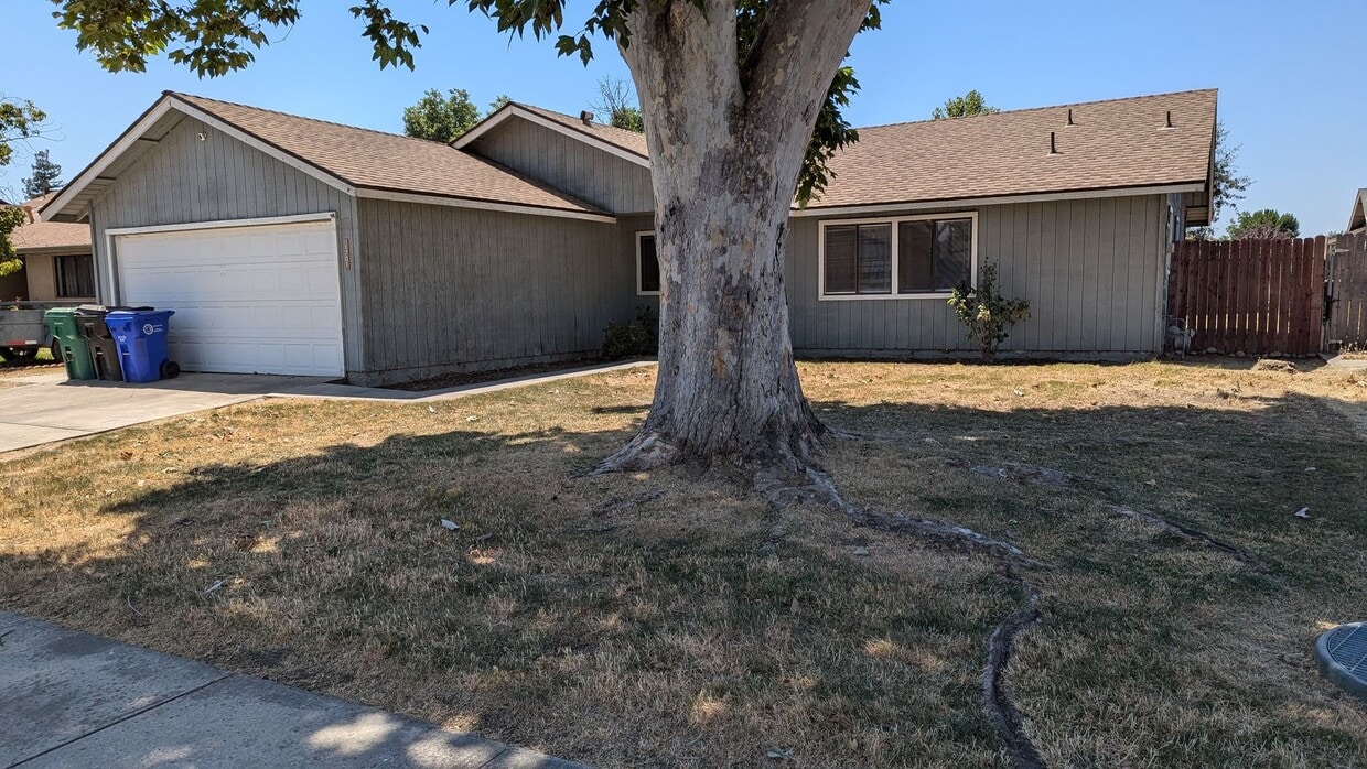 1701 W Sandra Ave, Porterville, CA 93257 House Rental in Porterville