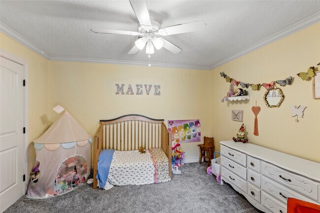 Foto del edificio - 112 April Wind Dr E