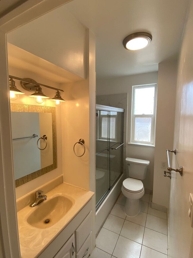 Photo - 817 52nd St Apartment
