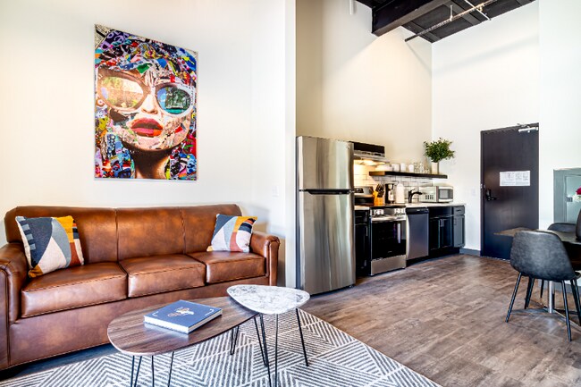 Foto del edificio - 327 E Wilson St