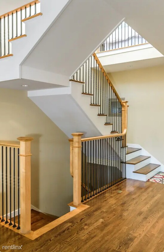 Foto principal - 252 Newbury St