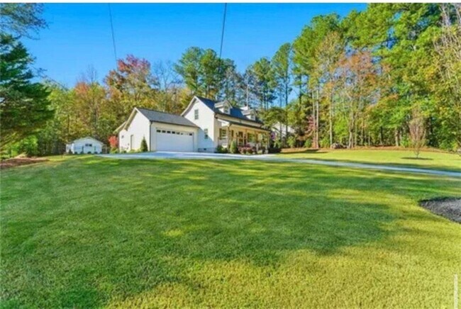 Foto del edificio - 5006 Suwanee Dam Rd