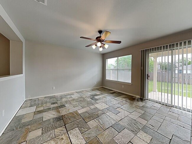 Building Photo - 708 Encanto Dr