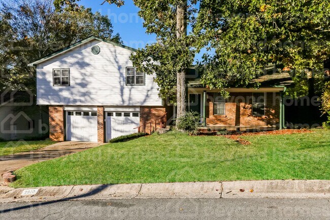 Building Photo - Updated 4 Bed Home in Reservoir with Moder...