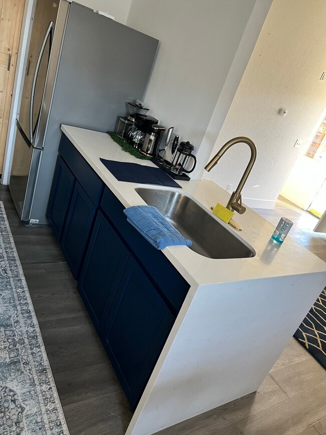 Foto del edificio - 3924 Aquamarine Way