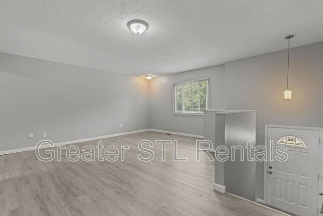 Foto del edificio - 4153 McClay Rd