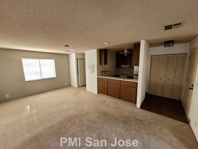 Foto del edificio - Studio Apartment