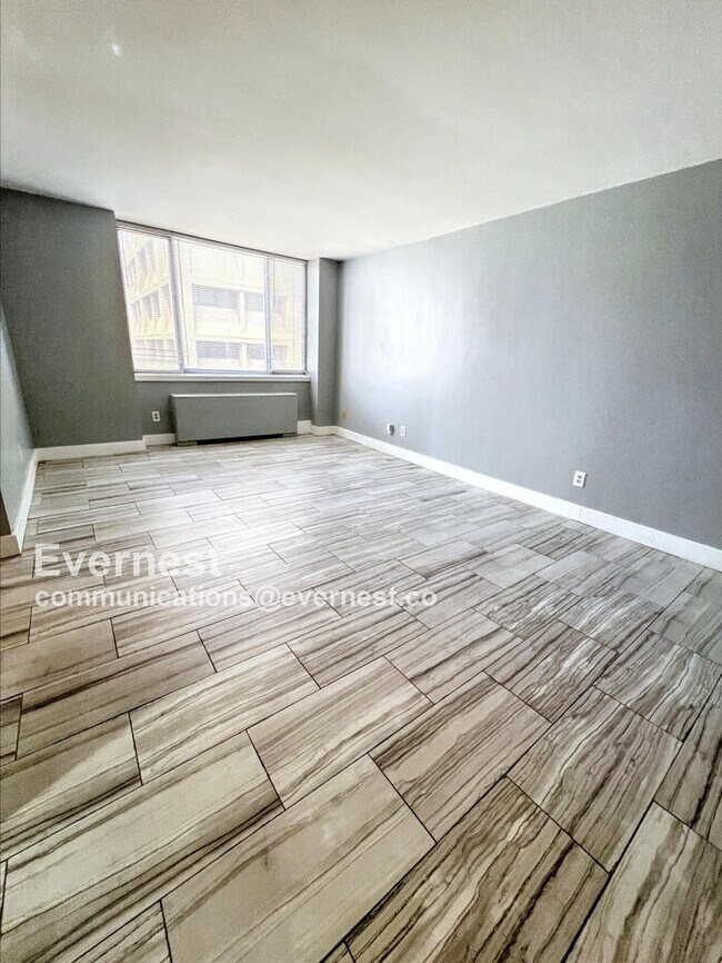 Foto del edificio - 600 E 8th St