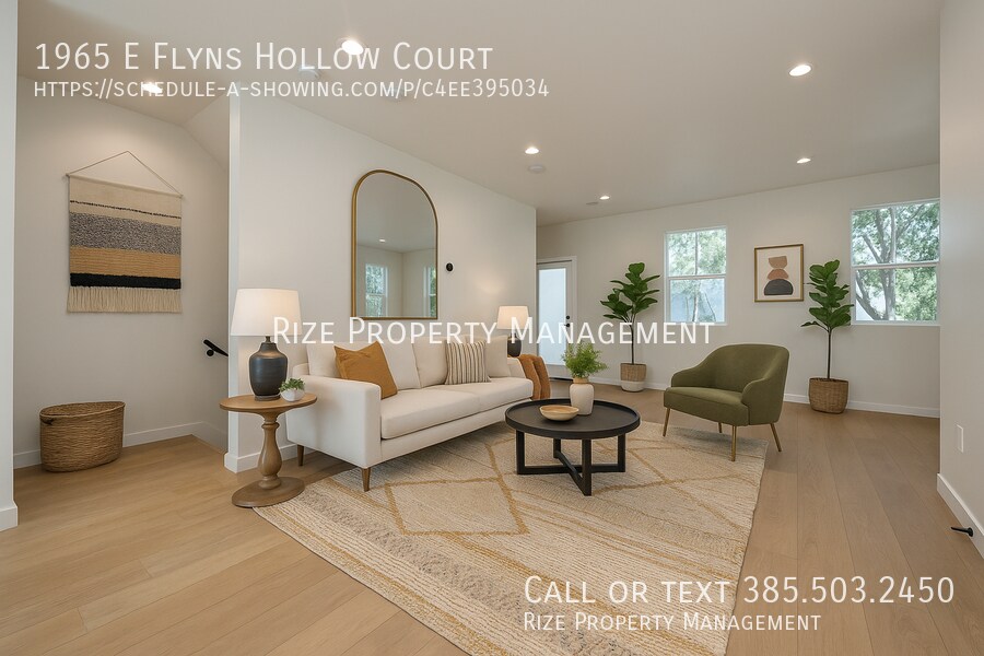 Foto principal - 1965 Flyns Hollow Ct