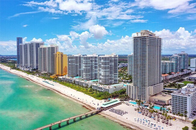 Building Photo - 16699 Collins Ave
