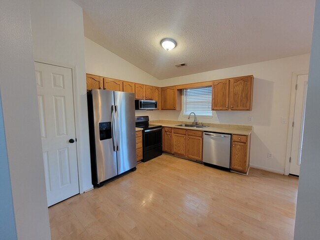 Foto del edificio - 1216 Pebble Creek Dr