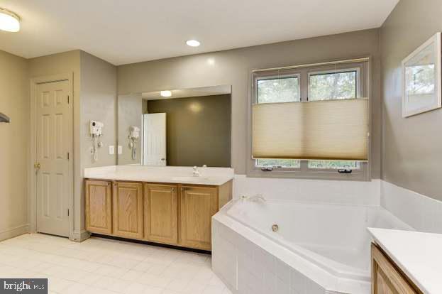 Building Photo - 305 Flannery Ln