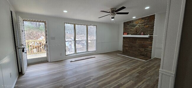 Foto del edificio - 1821 Bascom Ln