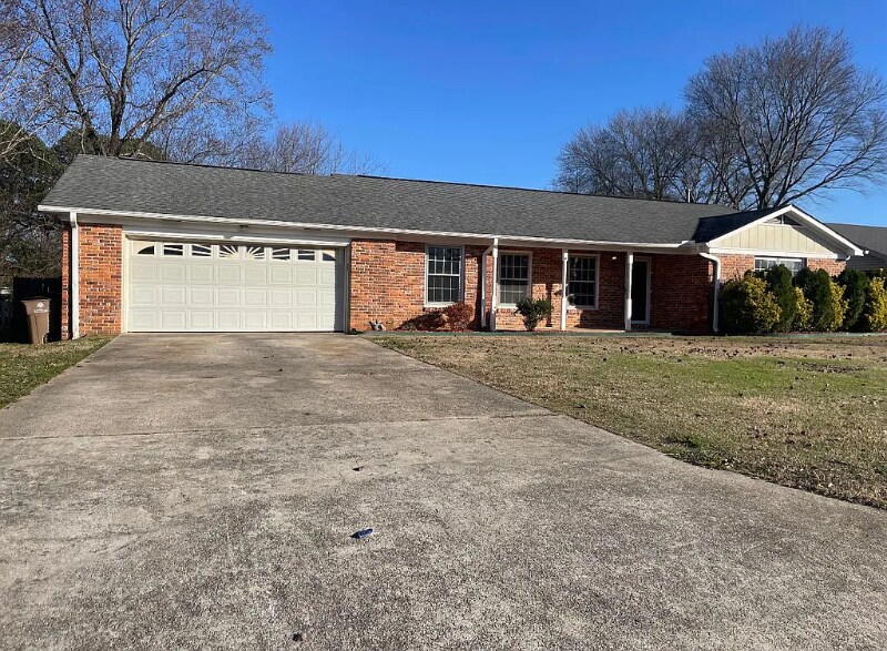 1208 Camellia Dr SW, Decatur, AL 35601 House Rental in Decatur, AL