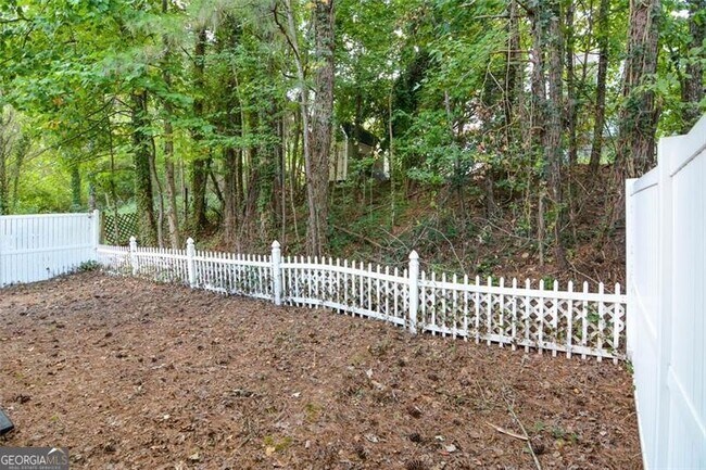 Foto del edificio - 3645 Jones Ferry Ln