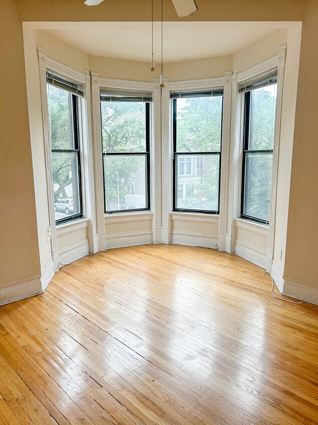 Foto principal - 703 W Willow St