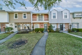 Building Photo - 1413 Ramada Dr