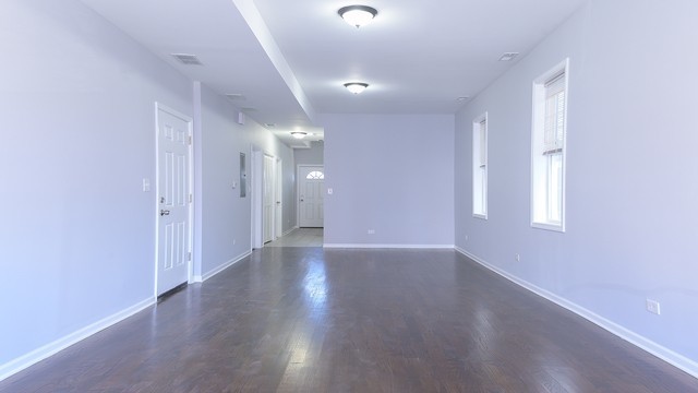 Building Photo - 1833 N Kimball Ave
