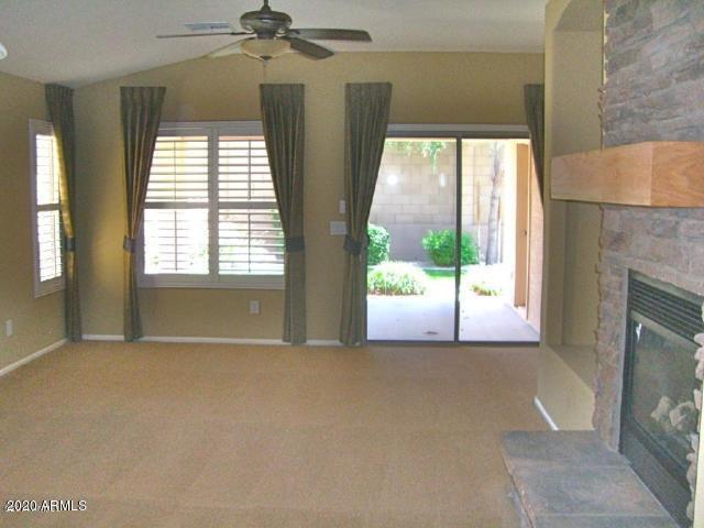 Foto del edificio - 2610 E Leiber Ln
