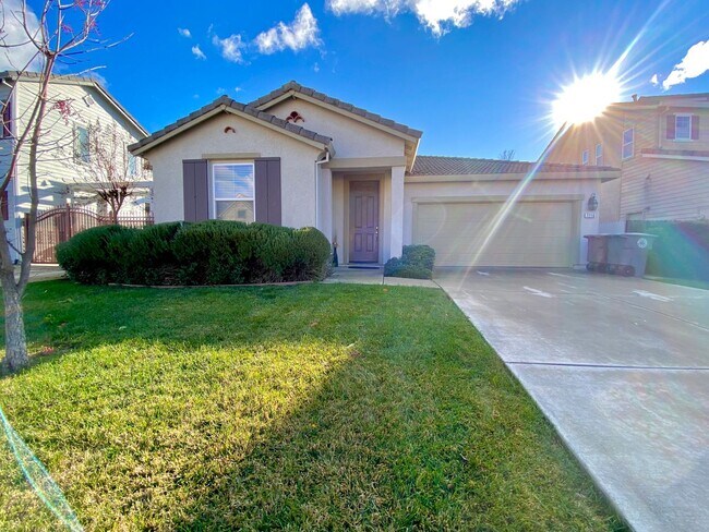 Foto del edificio - Beautiful Single Story Home with Local Park a Block Away!